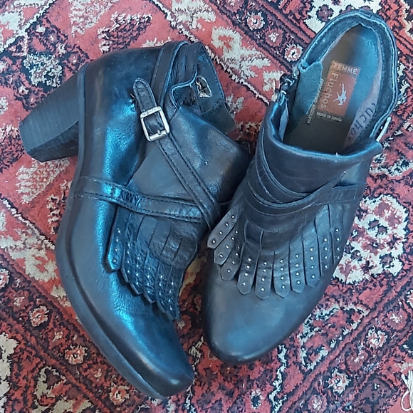 Fluchos black leather bootie - Picture 3 of 10
